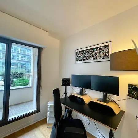 Modern Bright Lovely Apartament