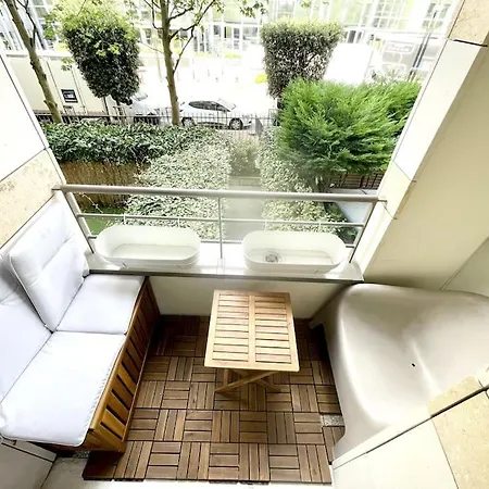Modern Bright Lovely Levallois-Perret